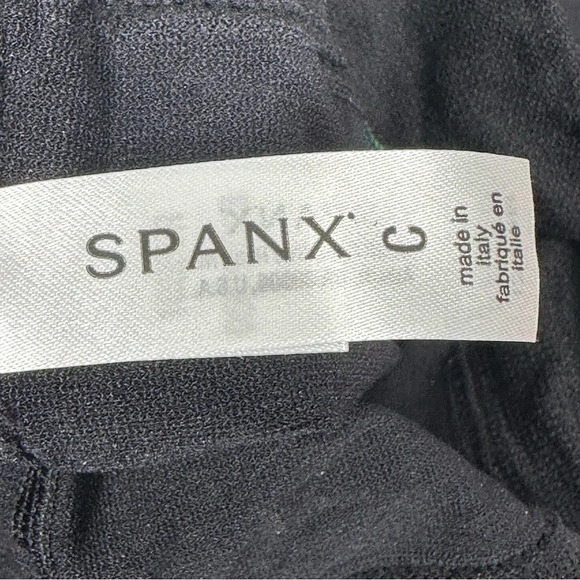 Spanx Tight End Tights Micro Dot Fishnet Tights in Very Black. Sz: C - Picture 10 of 13